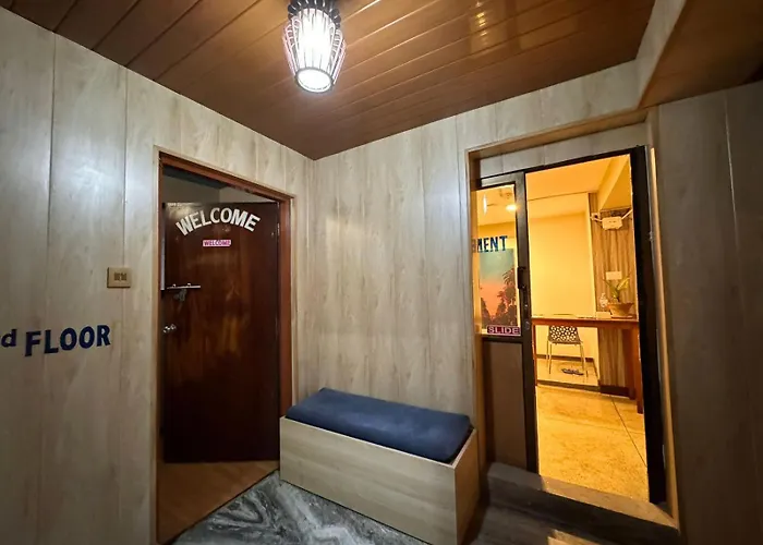 Himalayan Retreat 403 Отель типа "постель и завтрак"